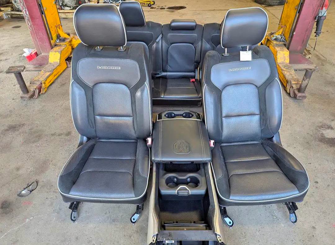 2019 Dodge Ram 1500 New Style Crew Cab aramie1
