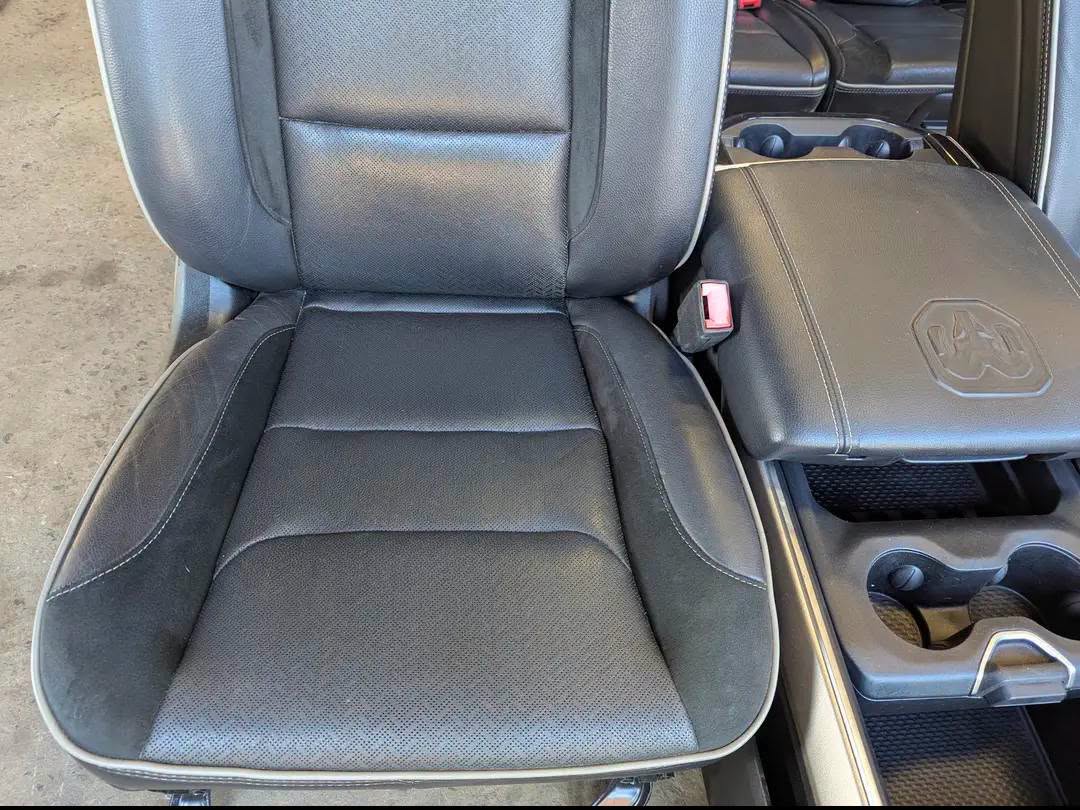 2019 Dodge Ram 1500 New Style Crew Cab aramie6
