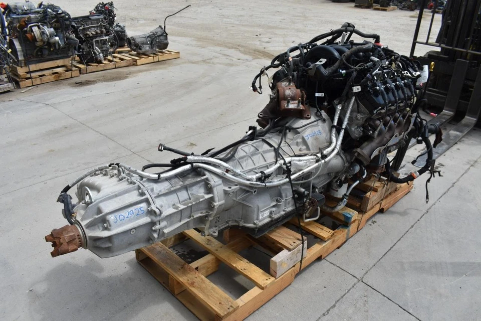 2024 F250 7.3 GODZILLA ENGINE 10R140 4X4 AUTO TRANS - Image 6
